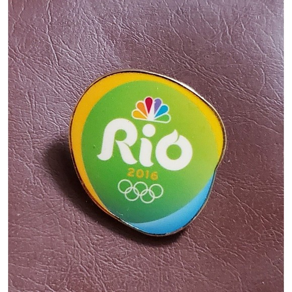 2016 NBC Olympic Media Lapel Hat Pin Rio De Janeiro Brazil Games Mark Logo EUC - Picture 1 of 3